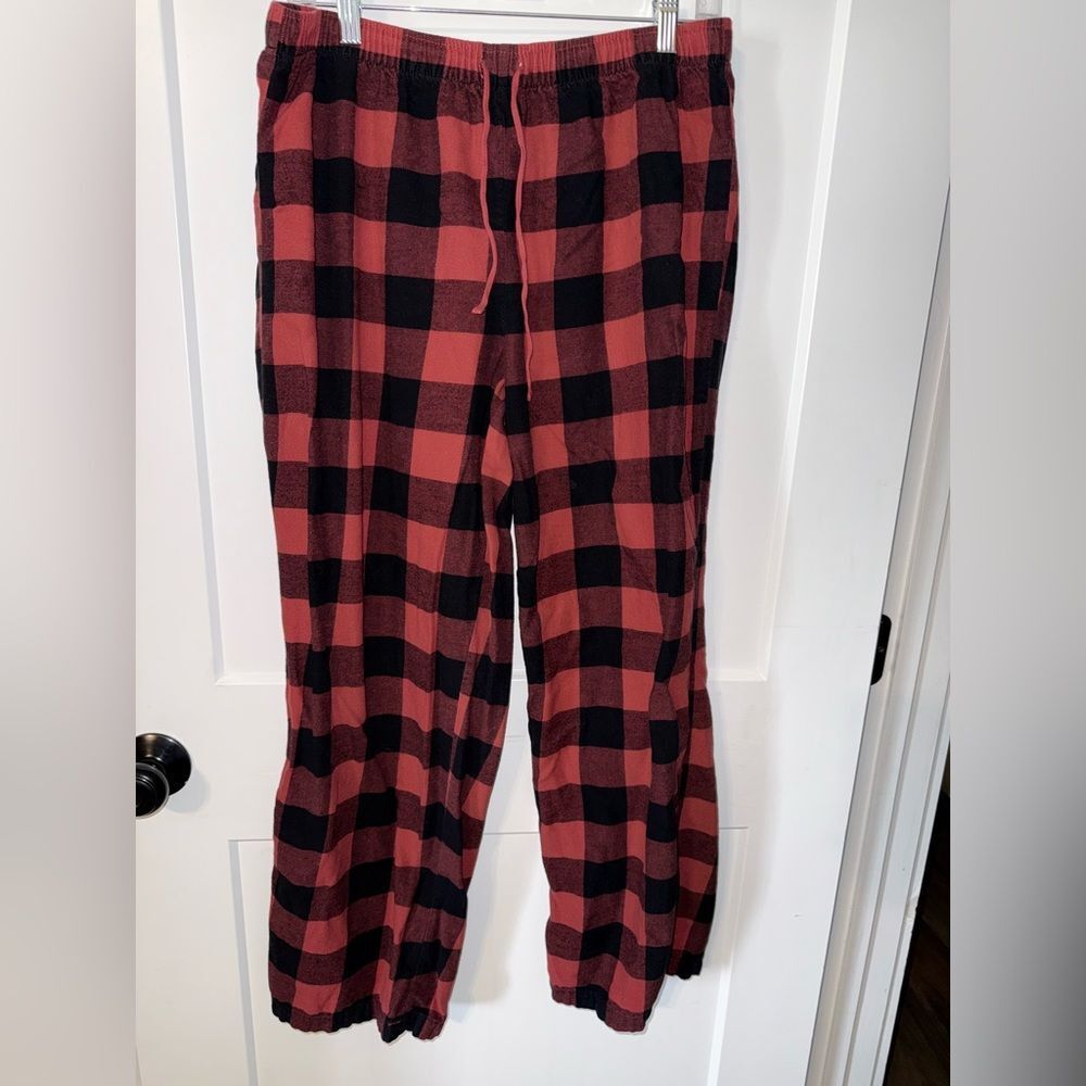 Plaid Men's Pajama Pants - Red and Black